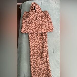 Comfrt brown leopard Hoodie & Sweat pants
